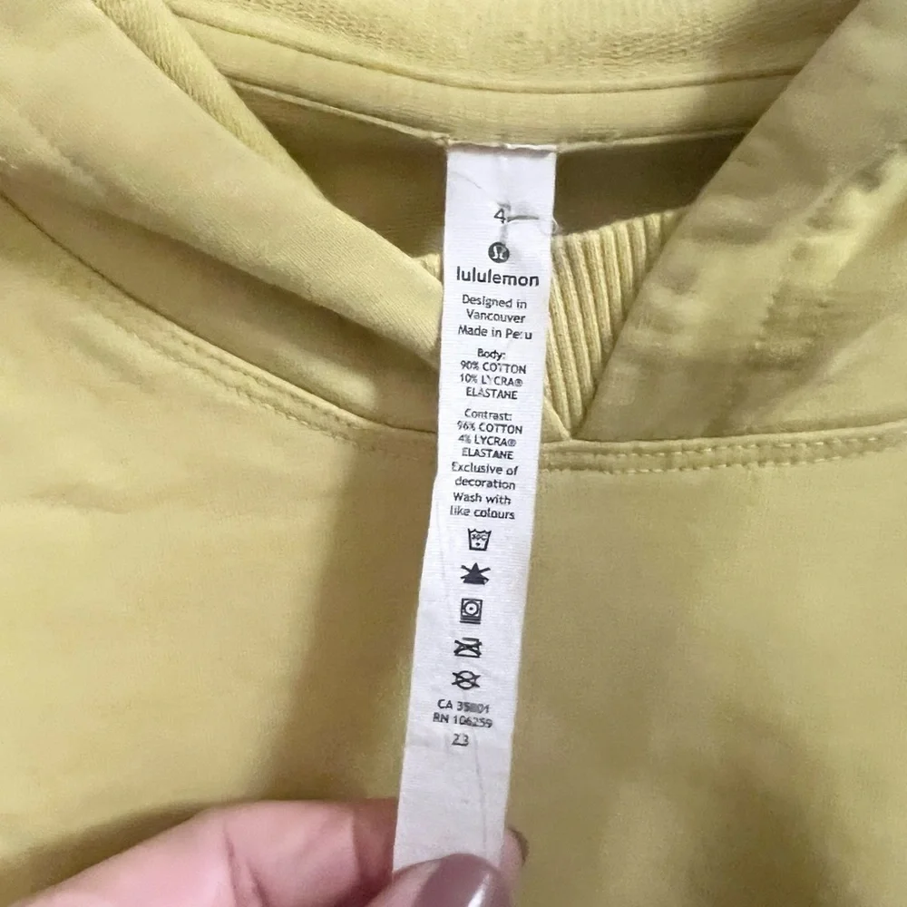 Lululemon All Yours Cropped Hoodie Soleil size 4